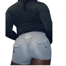 Load image into Gallery viewer, Grey pocket scrunch butt shorts