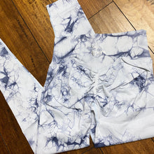 Load image into Gallery viewer, Blue tie dye seamless leggings