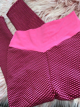 Load image into Gallery viewer, Pink fishnet leggings