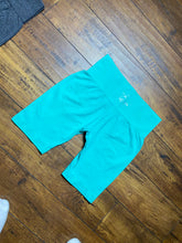 Load image into Gallery viewer, Neon seamless biker shorts