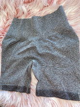Load image into Gallery viewer, Dark grey seamless scrunch butt shorts