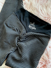 Load image into Gallery viewer, Black fishnet leggings