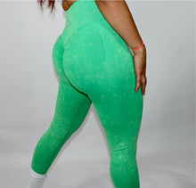 Load image into Gallery viewer, Neon green scrunch butt legging
